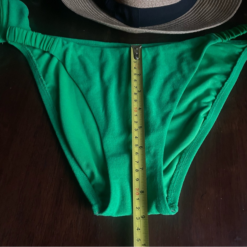 Sanctuary  Swim Sandbar  Kelly Green Solid  Bikini Set Size Medium - Picture 8 of 12